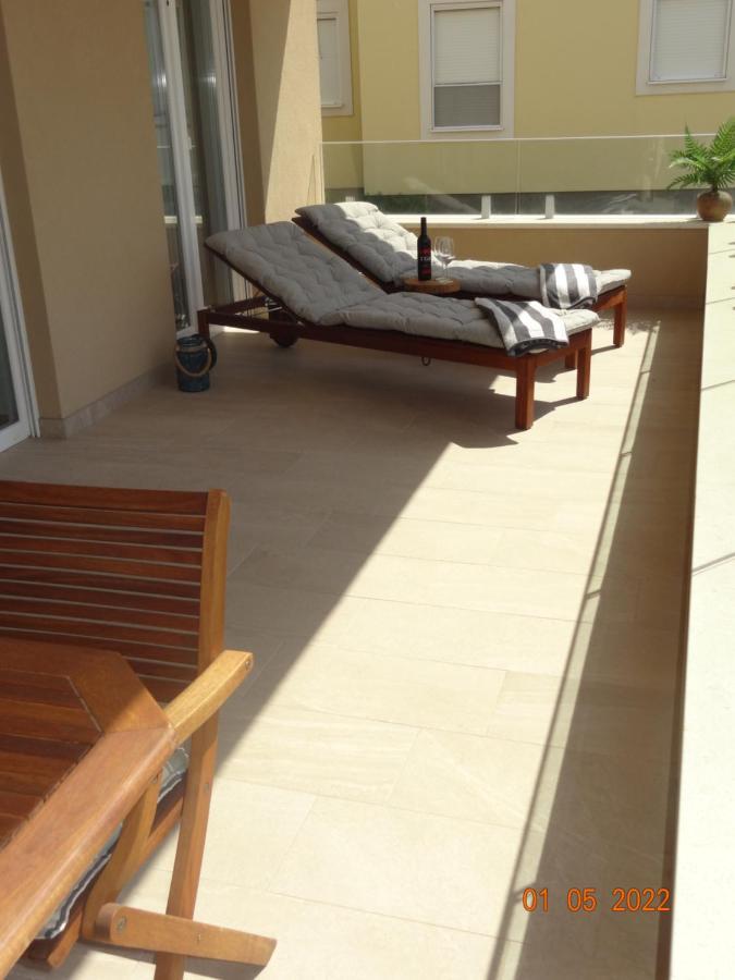 Apartament Fantazija Vodice Zewnętrze zdjęcie