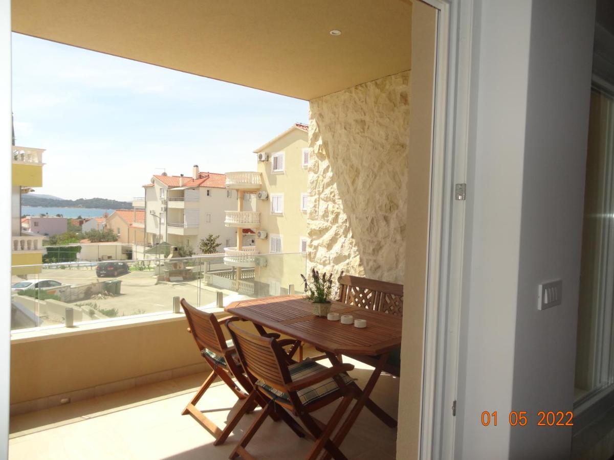 Apartament Fantazija Vodice Zewnętrze zdjęcie